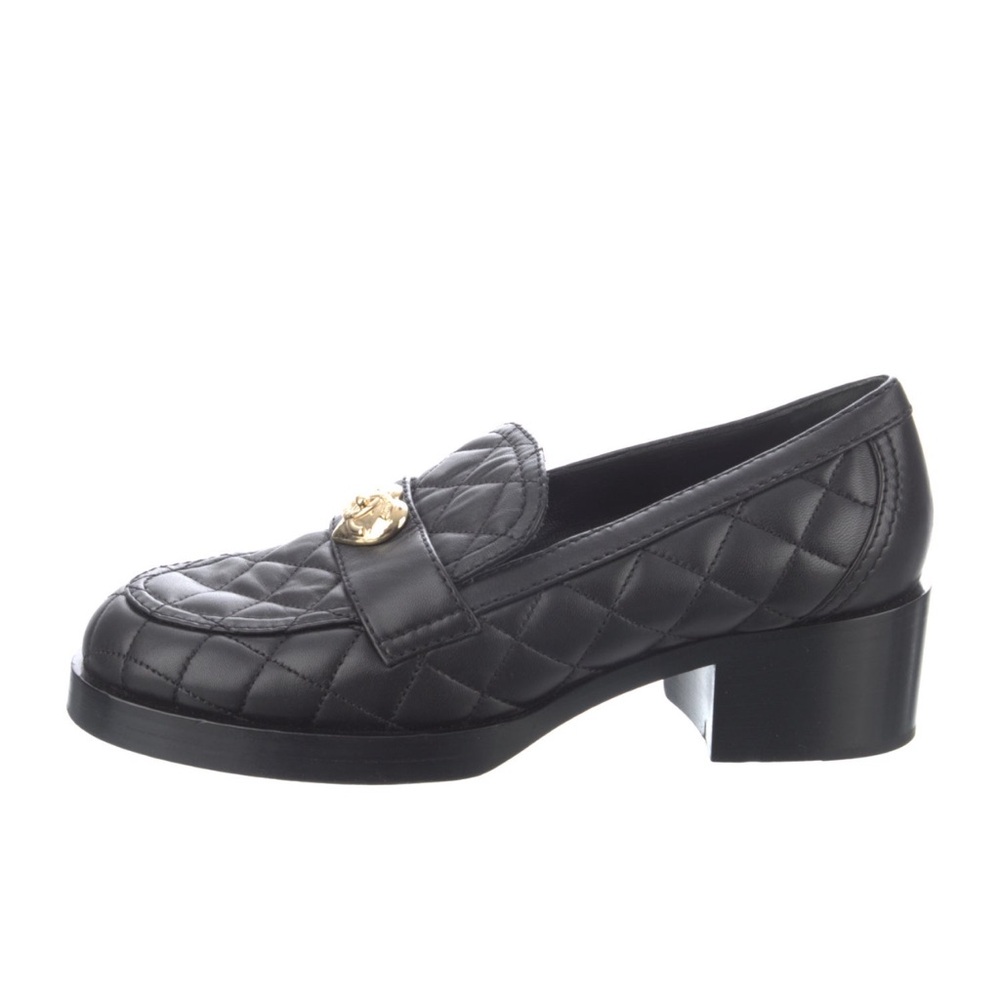 Chanel 2023 Interlocking CC Quilted Leather Loafers